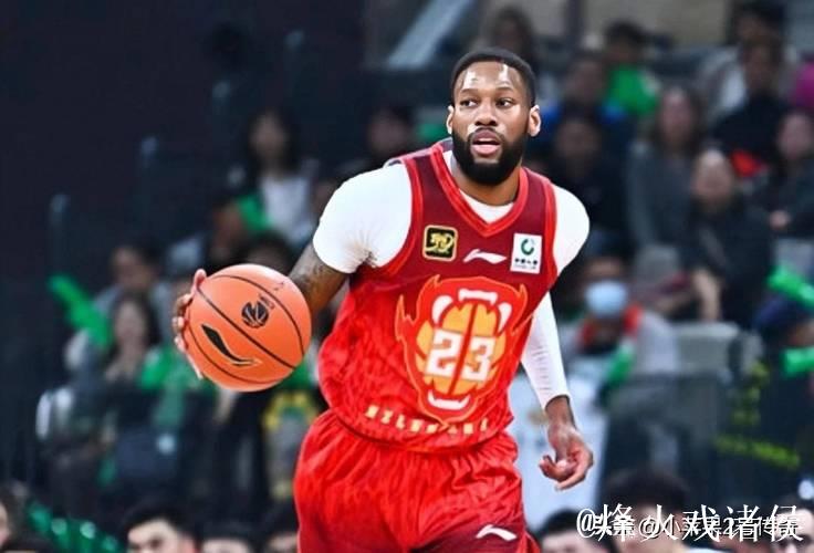 CBA-韦瑟斯庞25+9+6 米奇23+15 深圳战胜青岛